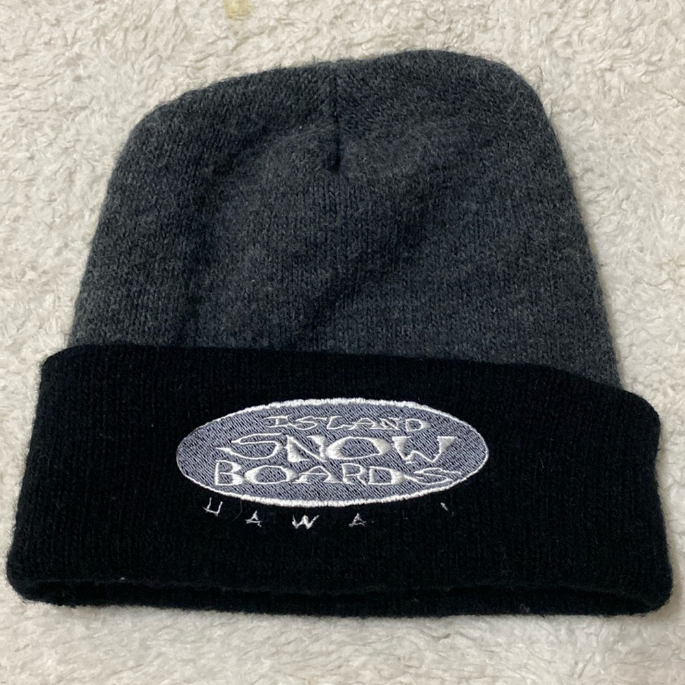 ❤️ Island Snowboards Hawaii Beanie